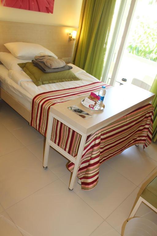 Sunprime Dogan Side Beach - Adult Only Hotel Room photo