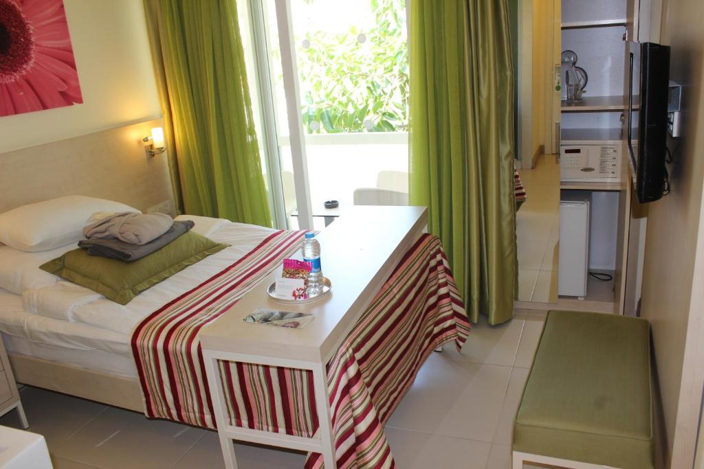 Sunprime Dogan Side Beach - Adult Only Hotel Room photo